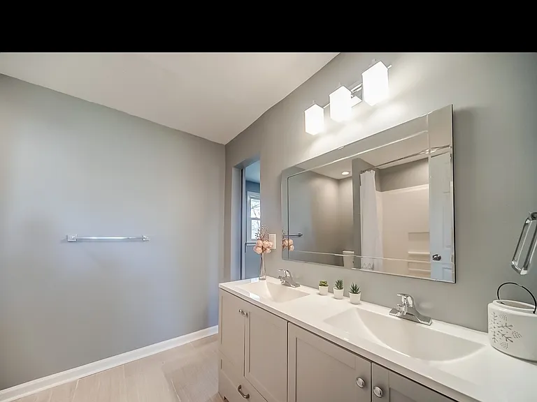 100 Cole Dr — Photo 7