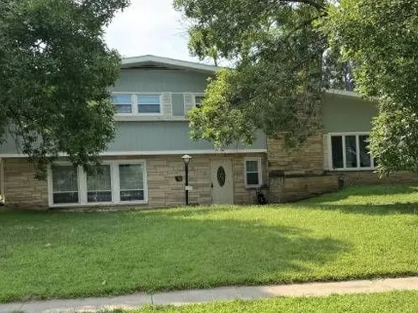 1413 7th St, Aurora, NE 68818