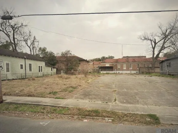 558 Eddie Robinson Sr Dr, Baton Rouge, LA 70802