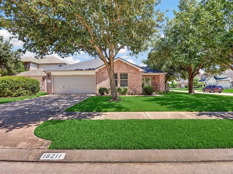 18211 Doral Rock Ct — Photo 4