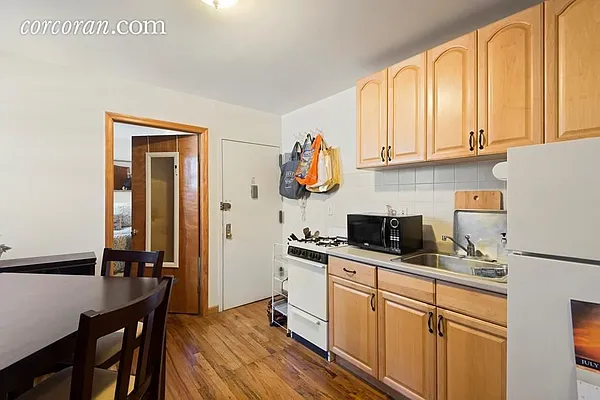 Rented by Corcoran | media 6