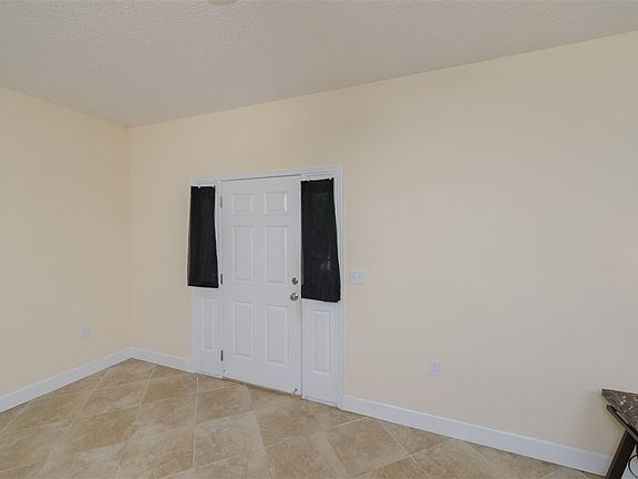 5th image of 118 La Quinta Pl