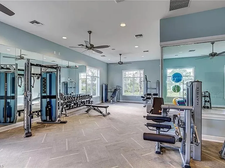 3425 Cancun Ct — Photo 21
