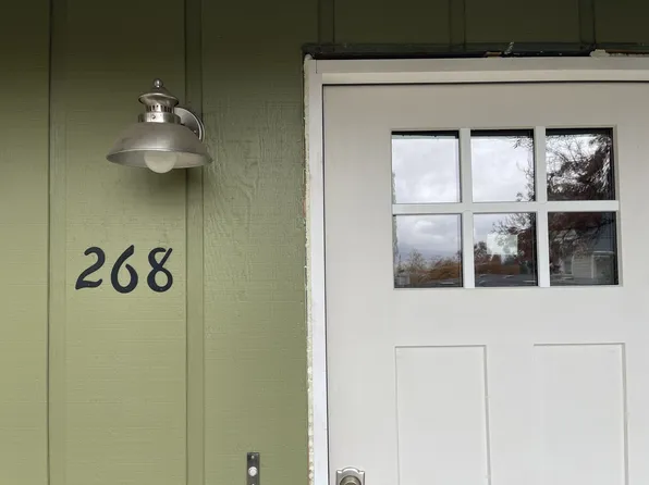 268 Gresham St, Ashland, OR 97520