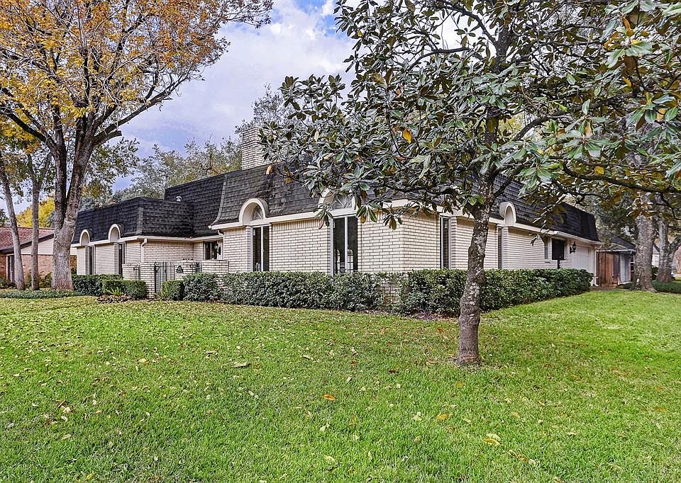 1st image of 10727 Riverview Dr