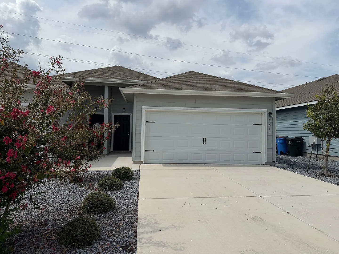 Luxury 3 Bed-2 Bath Duplex in Seguin,TX! — Photo 2