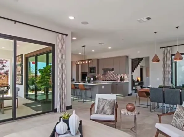 6127 Sagebrush Bend Way, San Diego, CA 92130