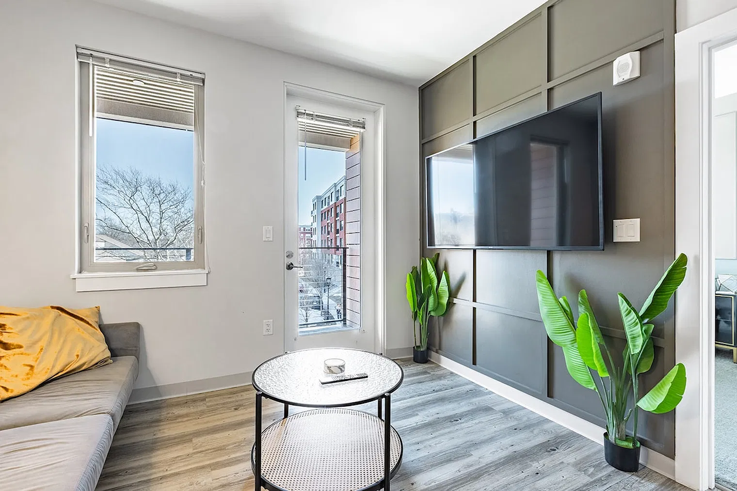 2 bed, 1.0 bath, $5,590 — Photo 2