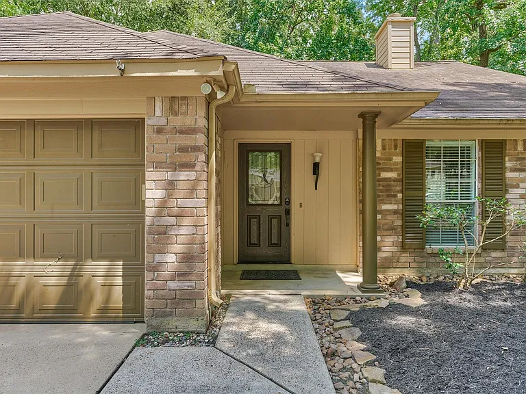 30 Cottage Grove Pl — Photo 4