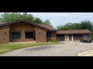 9025 S Chicago Ct #9025, Oak Creek, WI 53154
