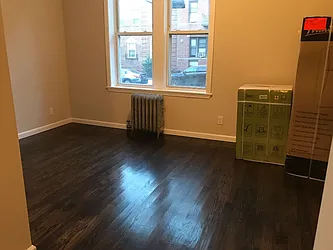 Rented by Sterea Agency