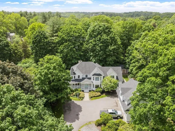 263 Elm St, Concord, MA 01742
