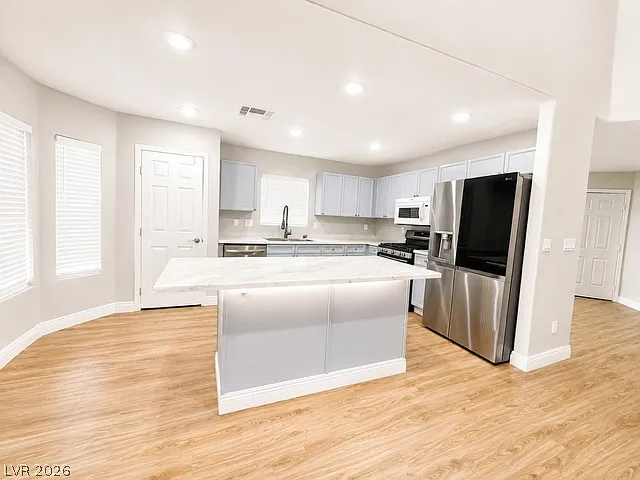 573 Aspen Leaf St — Photo 5