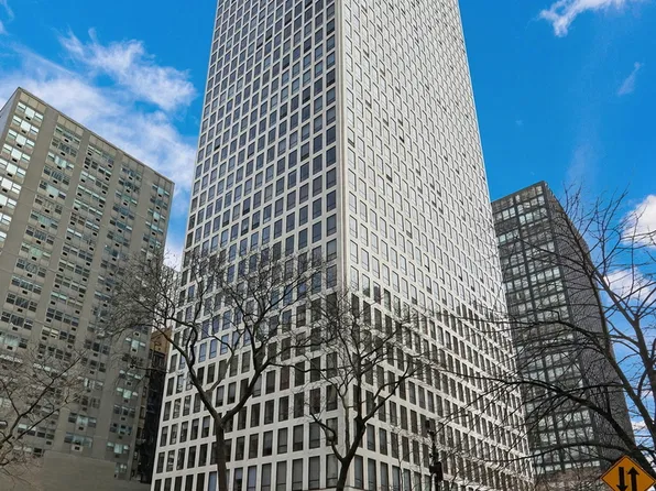 260 E Chestnut St APT 1102, Chicago, IL 60611