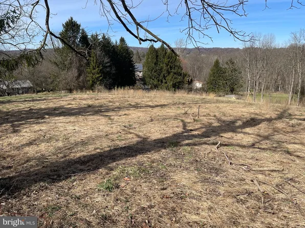 3280 Pottstown Pike, Spring City, PA 19475