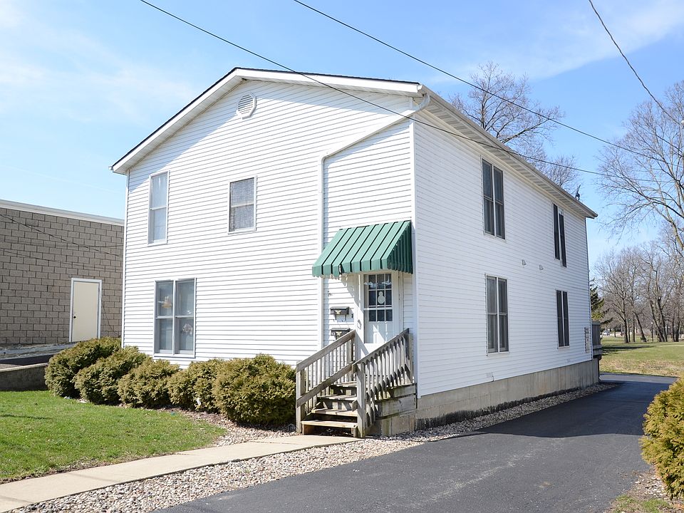 1st image of 111-117 John St