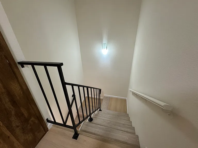 669 Balfour Dr — Photo 9
