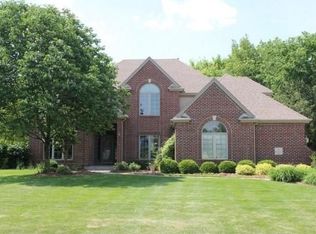 N37W29166 Middlefield Rd, Pewaukee, WI 53072