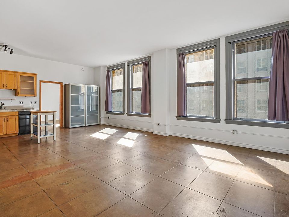 1st image of 215 W 7th St APT 910