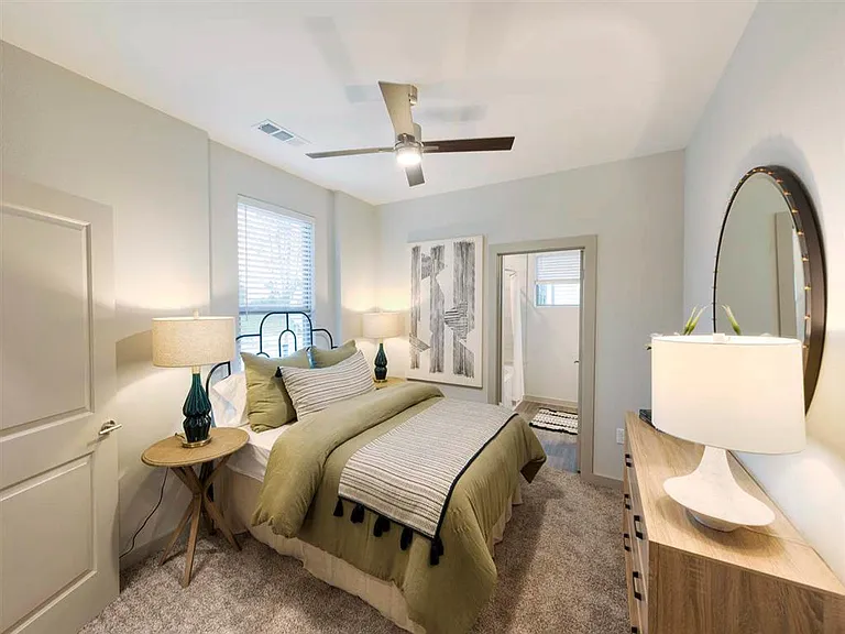 The Pointe at Valley Ranch Town Center — Photo 6