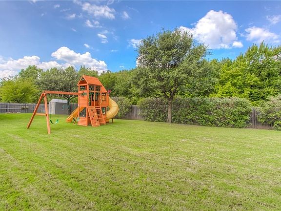 4th image of 3413 Lake Knoll Ct