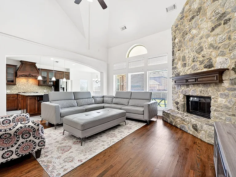 12305 Belmeade Dr — Photo 19