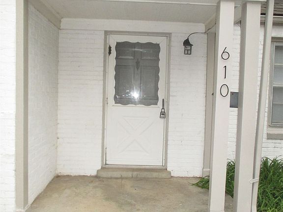 3. 610 N Dellrose, Front Porch