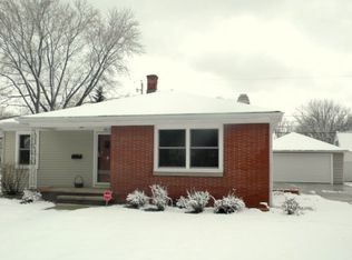 1615 S Douglas St, Appleton, WI 54914