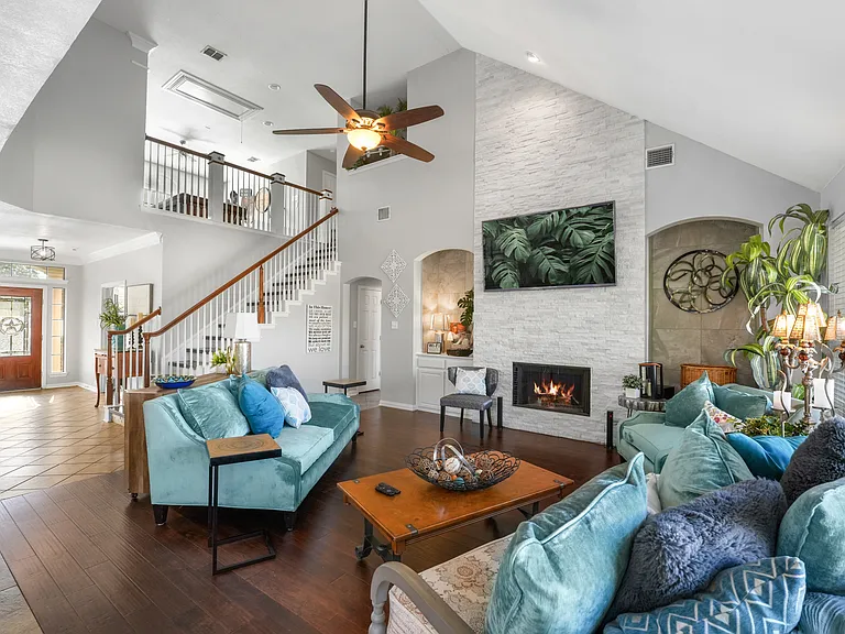 537 Quail Run Dr — Photo 6