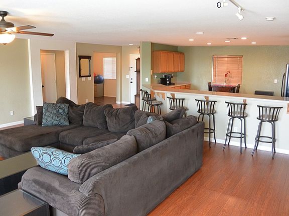4th image of 10874 Woodring Dr
