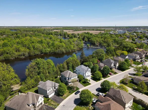 90 Stonewater Bay, Carleton Place, ON K7C 0B1