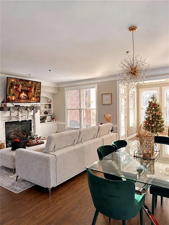 3 bed, 3.5 bath, 2634 sqft, $3,050 — Photo 2