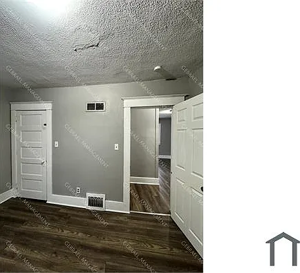 1635 Holmes St #2 — Photo 17