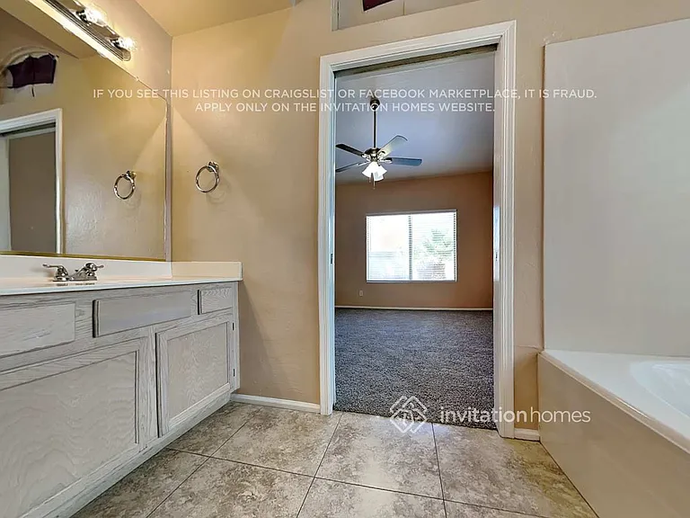 11634 W Clover Way — Photo 15