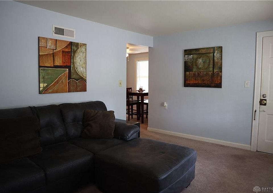 1st image of 419 Orchard Dr APT 1