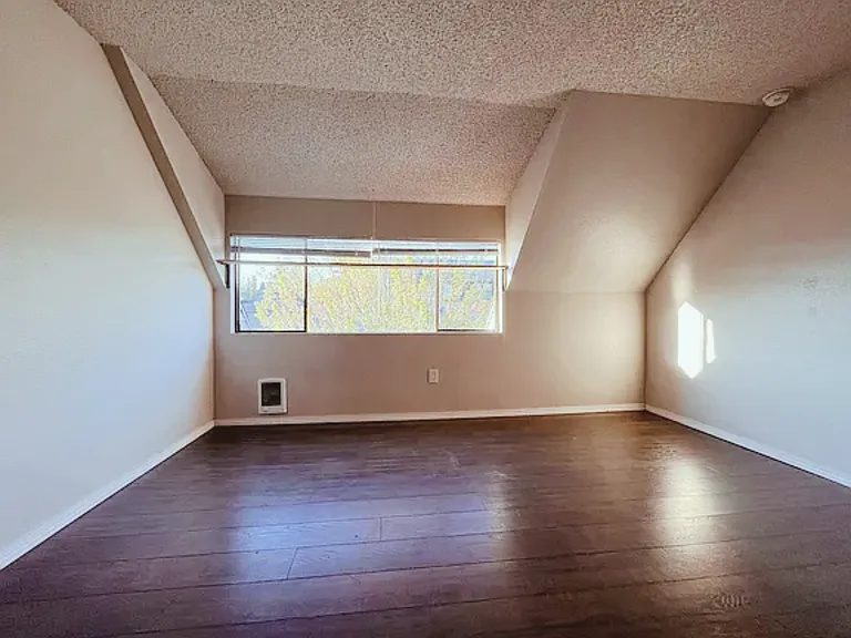 1771 NW 59th St #4 — Photo 7