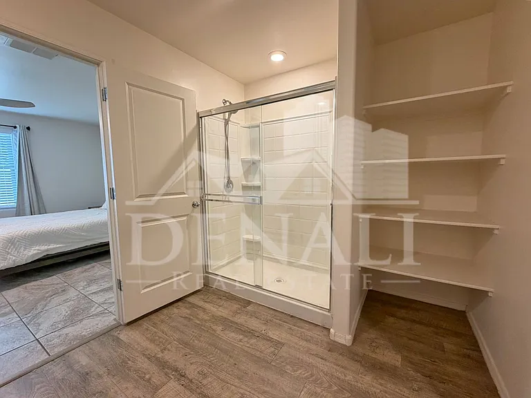 4101 E Braddock Dr — Photo 13