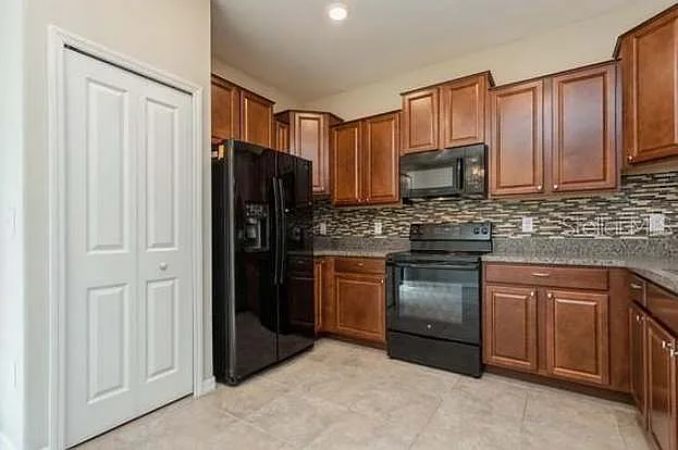 4026 Wild Senna Blvd — Photo 32