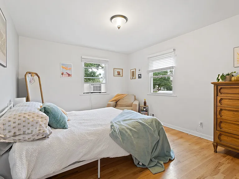 2506 Lelaray St — Photo 25
