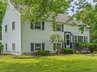 16 Ridgewood Rd, Wallingford, CT 06492