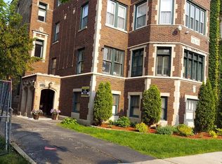 6917 S Oglesby Ave #B, Chicago, IL 60649