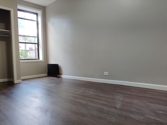 5th image of 1033 College Ave Floor 3
