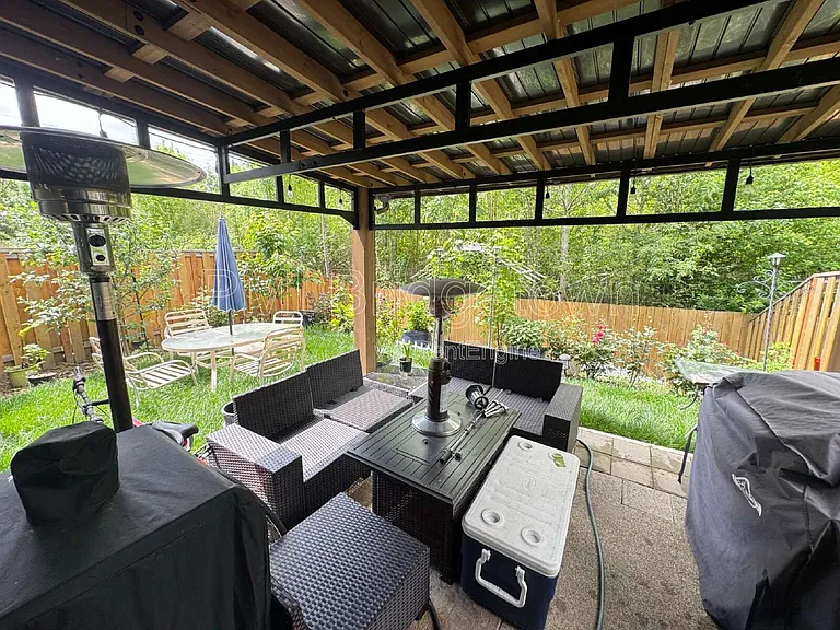 3715 SW 190th Ter — Photo 16