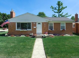 8928 Farmington Rd, Livonia, MI 48150