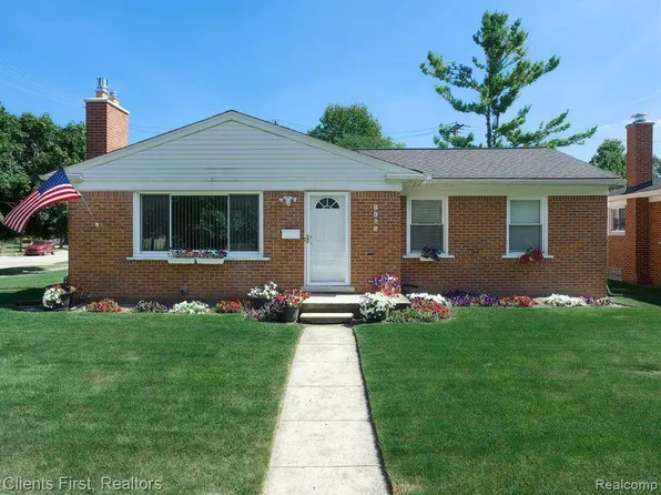 8928 Farmington Rd, Livonia, MI 48150
