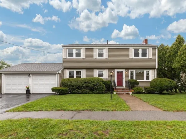 34 Lochland St, Milton, MA 02186