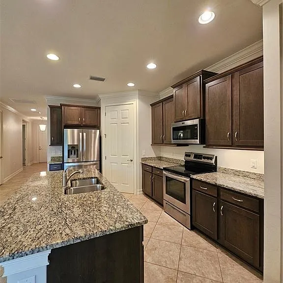 3141 Amadora Cir — Photo 13