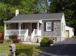 823 Elm St, Reading, PA 19605