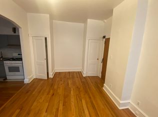422 S 45th St APT 1R, Philadelphia, PA 19104