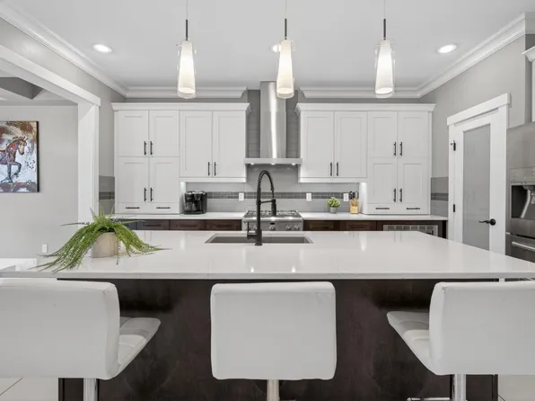 2003 Ainslie Link SW, Edmonton, AB T6W 2M1